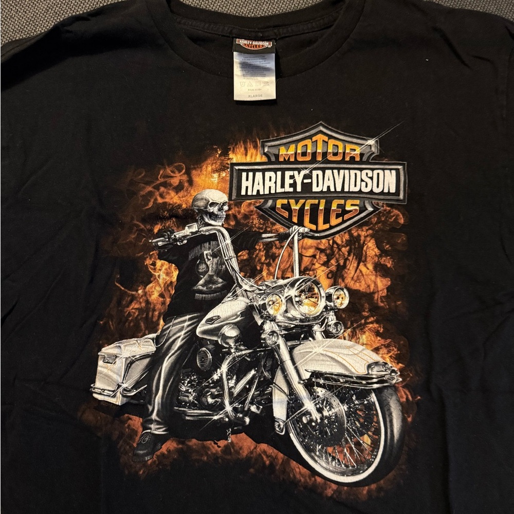 Harley-Davidson Black Tee with Fiery Motorcycle Design